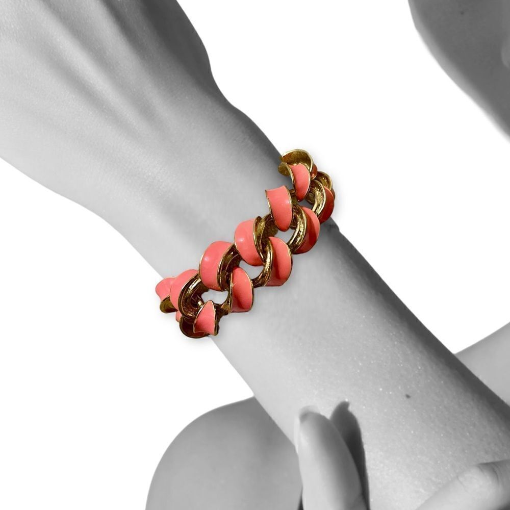 J. Crew Santa Maria Coral Enameled Gold Tone Link Bracelet Spring Ring Clasp